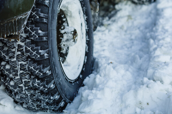 SUV v zime
